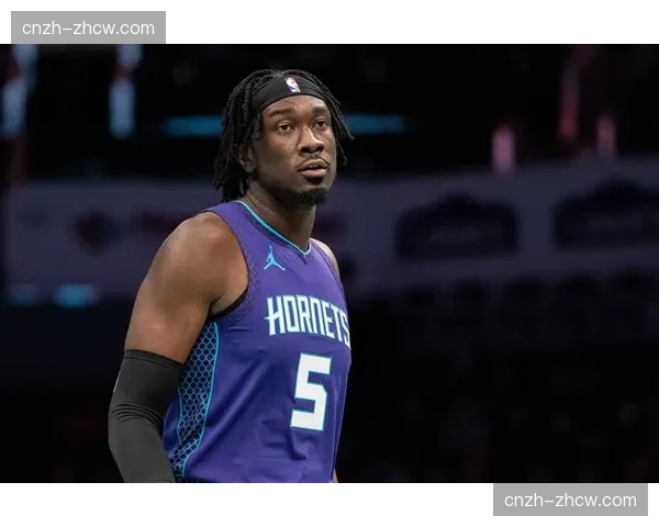 湖人戴维斯确认赛季报销 紫金军团内线轮换面临严峻考验